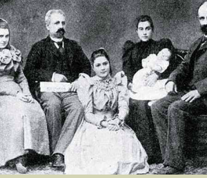 O con Teresa Sanmartí o con Ferrer i Guardia