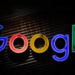 Google despues de lanzar la mayor campaña de censura de la historia ahora se lanza a monopolizar los infoductos submarinos para aplastar Internet